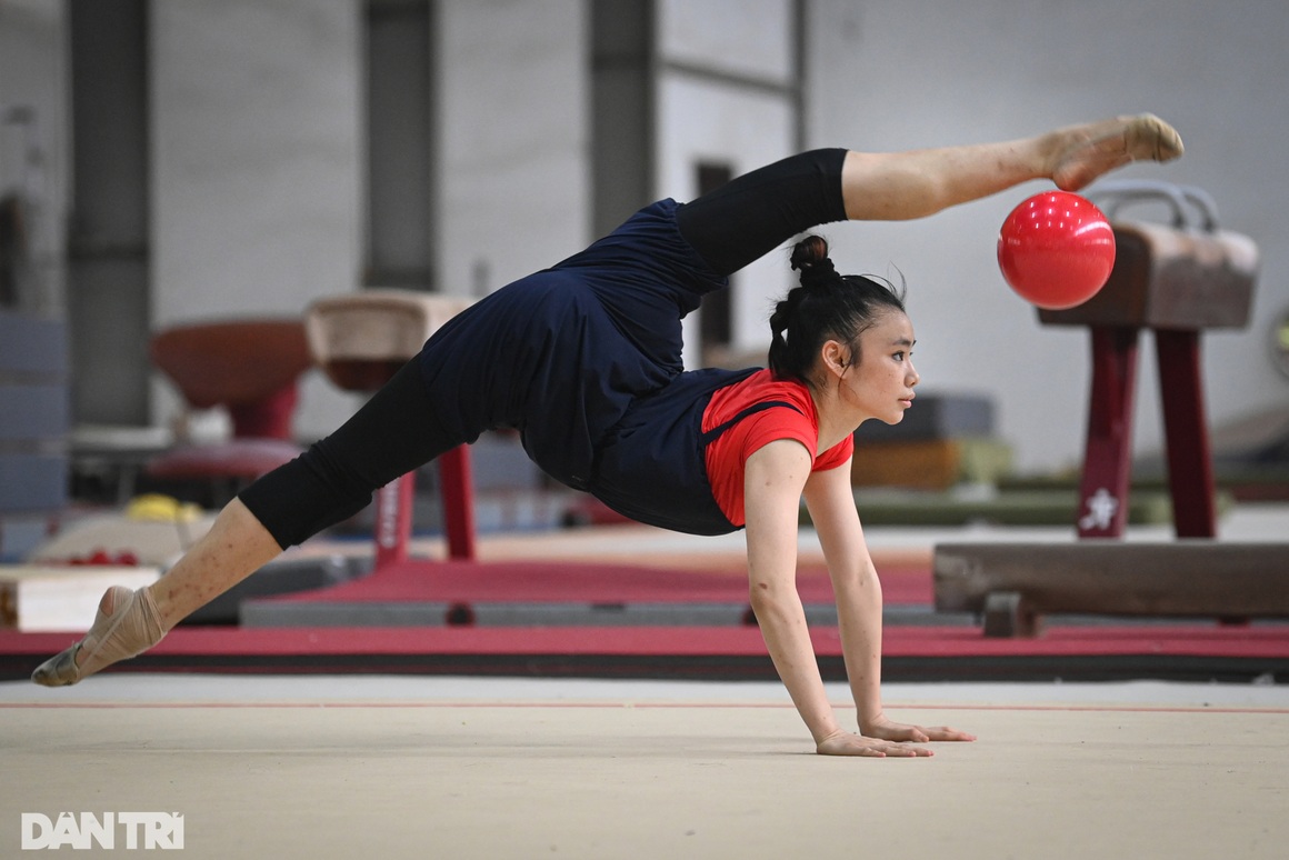 Thể dục nghệ thuật Việt Nam khổ luyện quyết tâm đổi màu huy chương - 12 Thể dục nghệ thuật Việt Nam khổ luyện quyết tâm đổi màu huy chương - 12