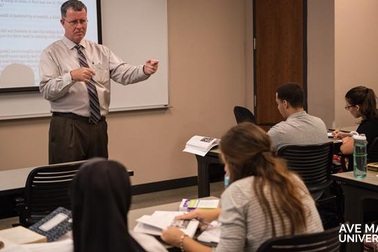 Du học Hoa Kỳ có cần các chứng chỉ ngoại ngữ?