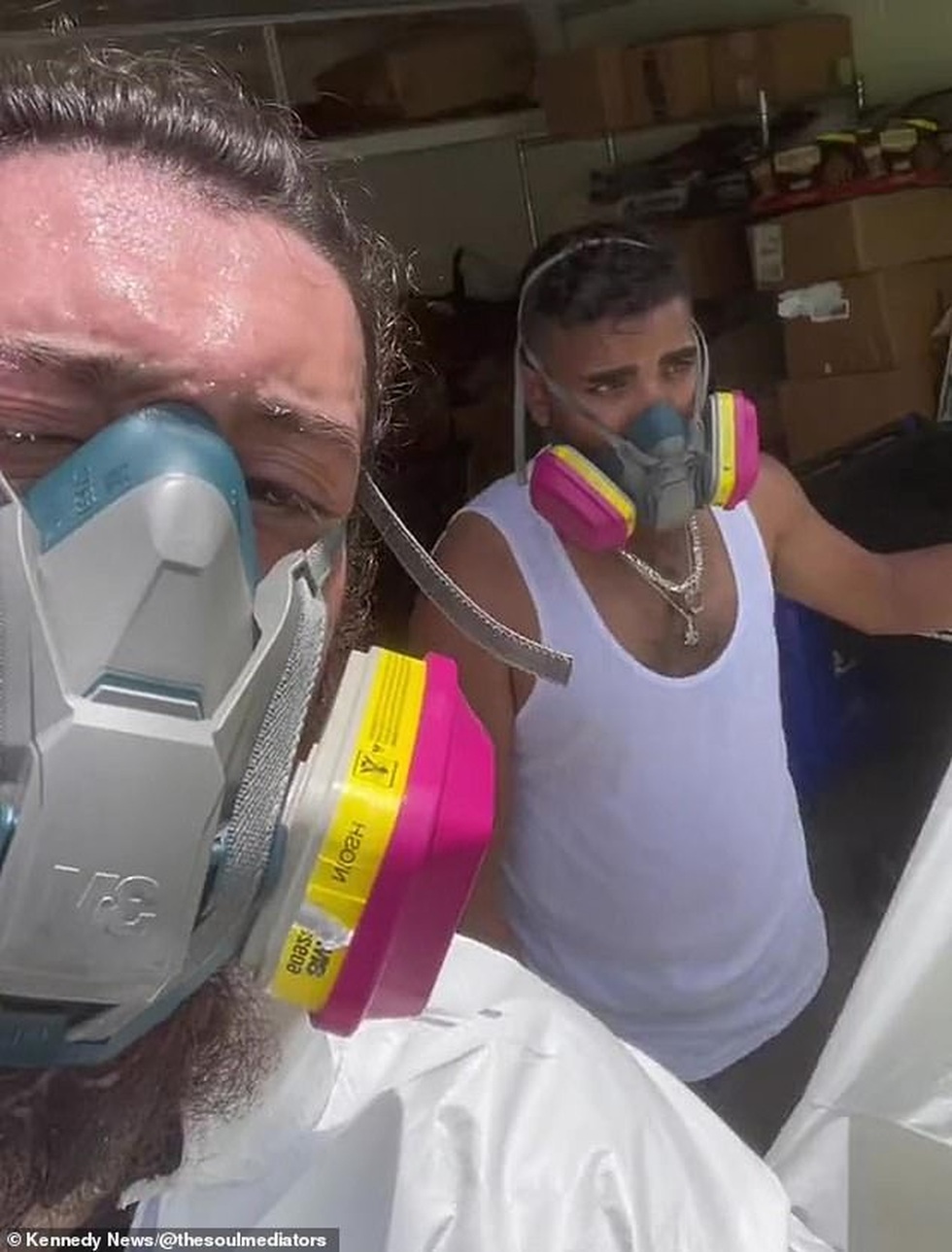 Công việc không ai muốn làm: Chuyên đi dọn dẹp hiện trường án mạng - 1 Công việc không ai muốn làm: Chuyên đi dọn dẹp hiện trường án mạng - 1