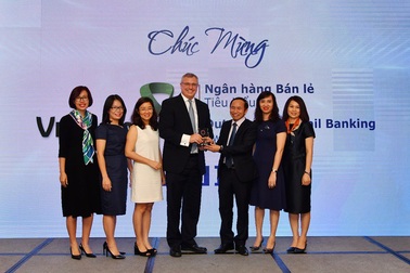 Vietcombank nhận giải thưởng “Ngân hàng bán lẻ tiêu biểu” năm 2018