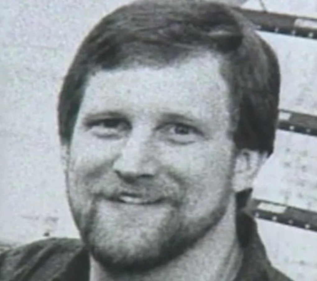 Kết cục bất ngờ của gã đàn ông hiếp dâm nữ sinh, giễu cợt cảnh sát - 2 Kết cục bất ngờ của gã đàn ông hiếp dâm nữ sinh, giễu cợt cảnh sát - 2