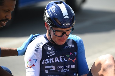 Nhà vô địch 4 lần Tour de France dính tai nạn kinh hoàng