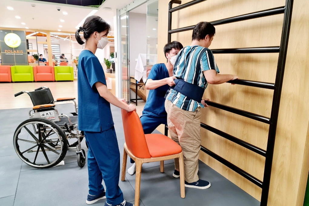 Đột quỵ ngày càng trẻ hóa, 80% bệnh nhân có di chứng - 1 Đột quỵ ngày càng trẻ hóa, 80% bệnh nhân có di chứng - 1
