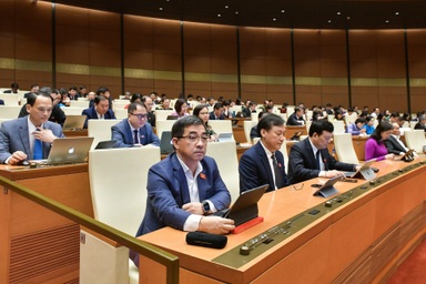 "Quốc hội đổi mới trong hoạt động chất vấn"
