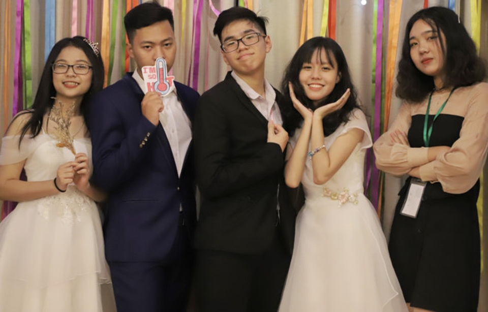 Đôi bạn vàng ở Lào Cai được gần 20 trường ĐH danh tiếng thế giới trao học bổng năm 2019 - 3 Đôi bạn vàng ở Lào Cai được gần 20 trường ĐH danh tiếng thế giới trao học bổng năm 2019 - 3