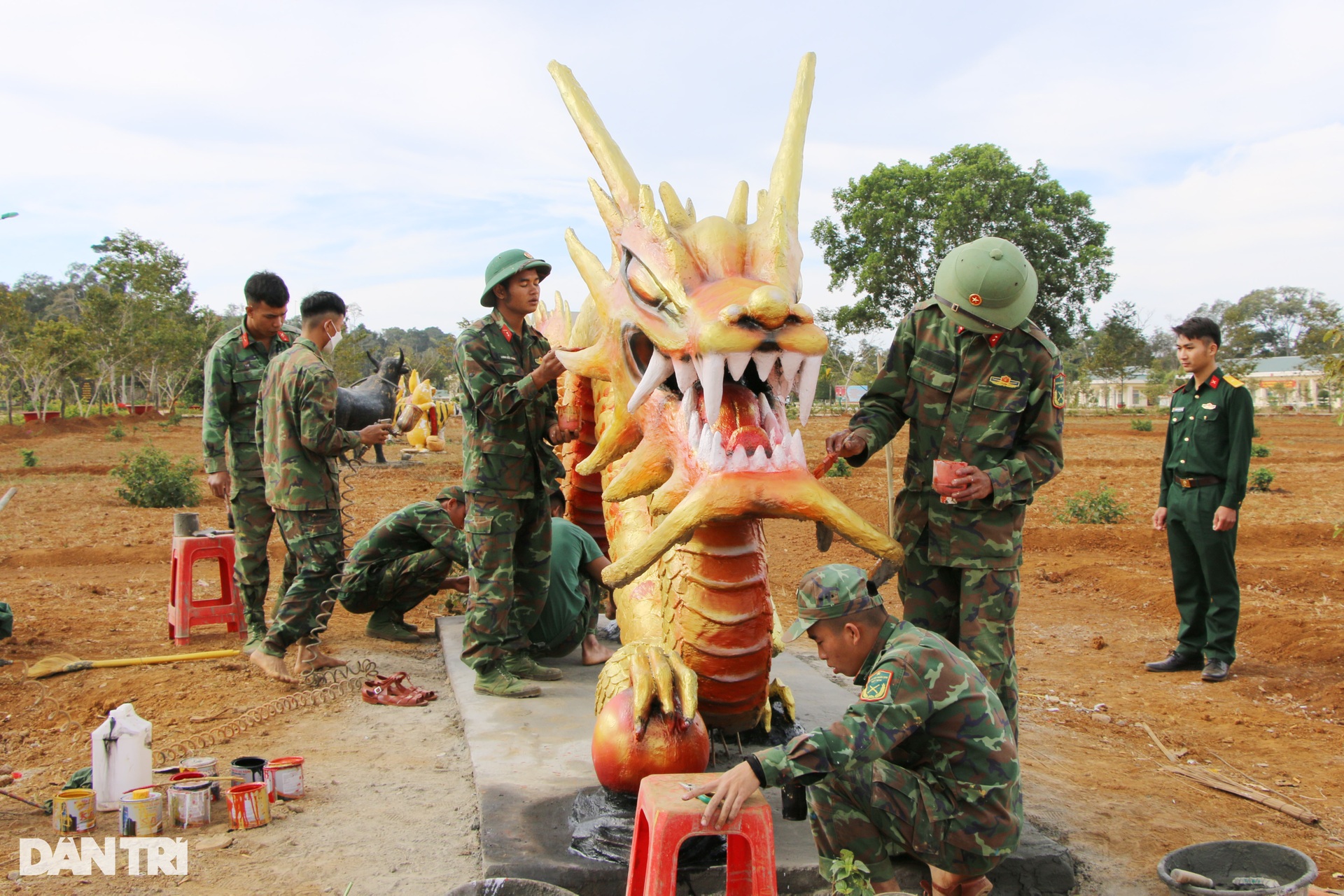 Linh vật rồng gây sốt mạng xã hội ở Đắk Nông - 1 Linh vật rồng gây sốt mạng xã hội ở Đắk Nông - 1