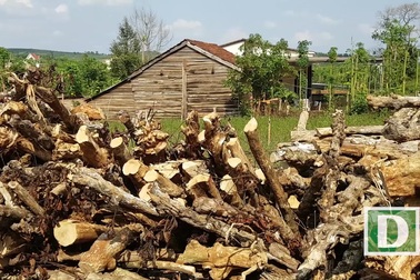 Người dân “kêu trời” vì lò than nằm ngay trong khi dân cư