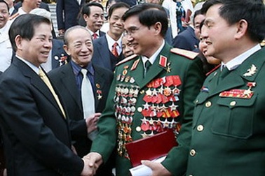 Chủ tịch nước gặp mặt điển hình thi đua yêu nước