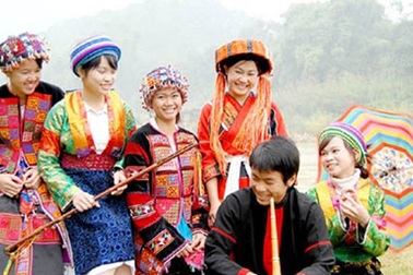 Nồng nàn, rạo rực chợ tình Khâu Vai