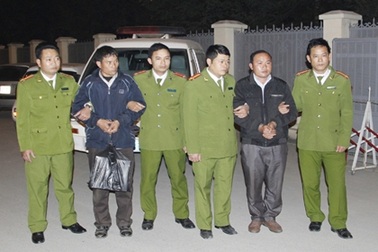 Sống bằng... lương khô, mì tôm, nằm giữa rừng phục bắt tội phạm