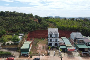 Kỷ luật nguyên Phó Chủ tịch thị xã Gia Nghĩa vì cấp "đất vàng" trái phép