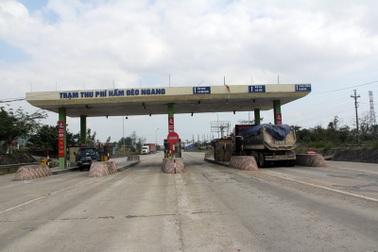 Vì sao trạm thu phí Đèo Ngang chưa được tháo dỡ?