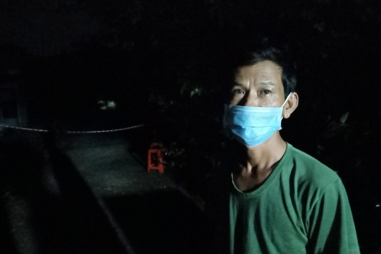 Đêm kiểm tra phòng dịch ở địa bàn giáp ranh vùng đỏ Sóc Trăng - 7 Đêm kiểm tra phòng dịch ở địa bàn giáp ranh vùng đỏ Sóc Trăng - 7
