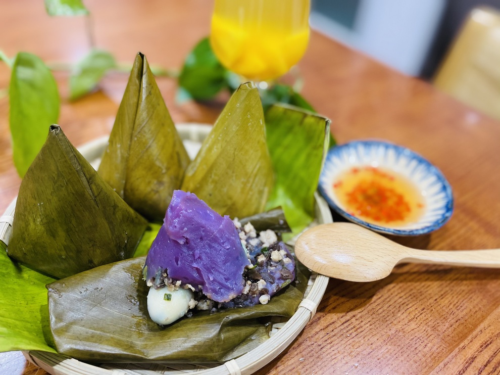 Thực đơn khoai lang tím ăn mãi không chán của nữ giáo viên khéo tay - 11 Thực đơn khoai lang tím ăn mãi không chán của nữ giáo viên khéo tay - 11