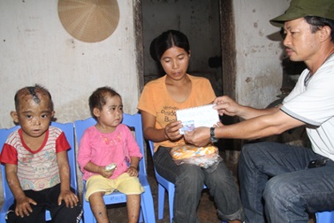 Hội đồng hương Nghi Lộc ủng hộ hai bé xin được làm người bình thường