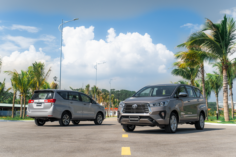 Lý giải sức hút mạnh mẽ từ Toyota Innova - 3 Lý giải sức hút mạnh mẽ từ Toyota Innova - 3