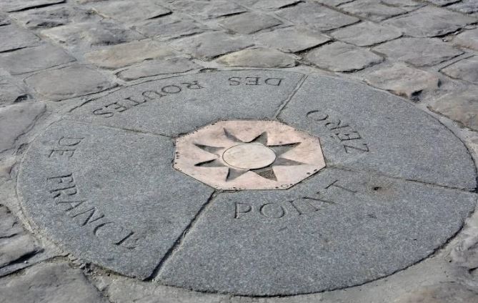 View - Hà Nội chốt lắp đặt Km0, các nước trên thế giới từng đặt thế nào? | Báo Dân trí