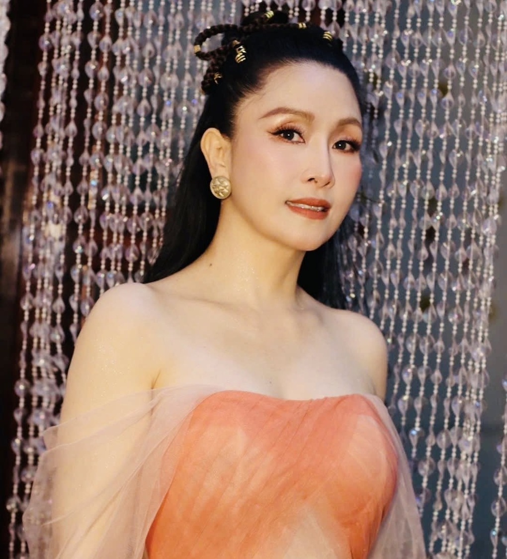 Kiều nữ làng hài kể cuộc sống sau khi sang tên tài sản cho con - 2 Kiều nữ làng hài kể cuộc sống sau khi sang tên tài sản cho con - 2