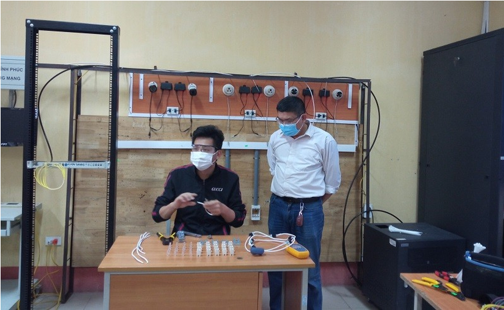 Bỏ đại học về học nghề, nam sinh Sán Dìu giành giải Bạc Quốc gia - 6 Bỏ đại học về học nghề, nam sinh Sán Dìu giành giải Bạc Quốc gia - 6
