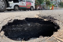 “Hố tử thần” xuất hiện ở trung tâm Sài Gòn, nhiều người tai nạn oan