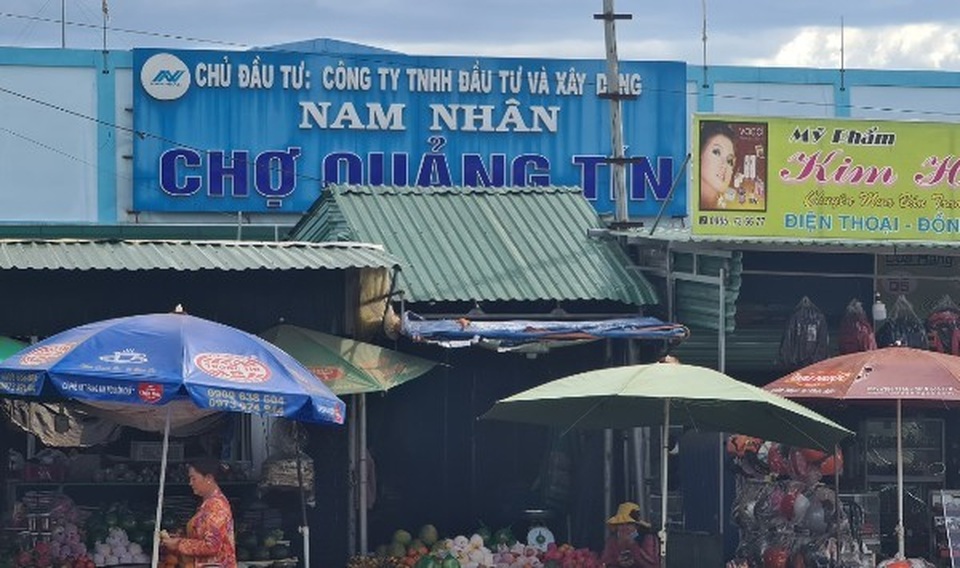 Lạ đời dân mua đất dự án có sổ đỏ nhưng không đất, huyện nói trượt tọa độ - 1 Lạ đời dân mua đất dự án có sổ đỏ nhưng không đất, huyện nói trượt tọa độ - 1