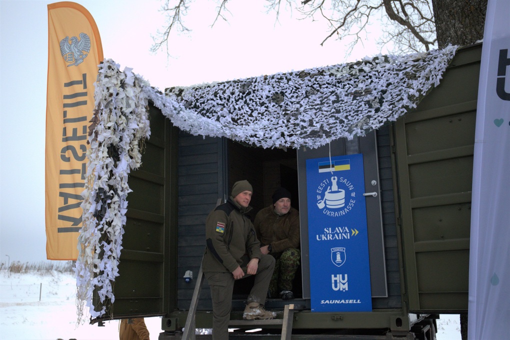 Vì sao binh sĩ Nga và Ukraine được hậu phương gửi phòng tắm hơi? - 2 Vì sao binh sĩ Nga và Ukraine được hậu phương gửi phòng tắm hơi? - 2