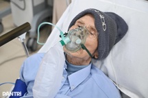 Hà Nội: Bệnh viện đông nghịt, ca đột quỵ tăng vì thời tiết "ẩm ương"