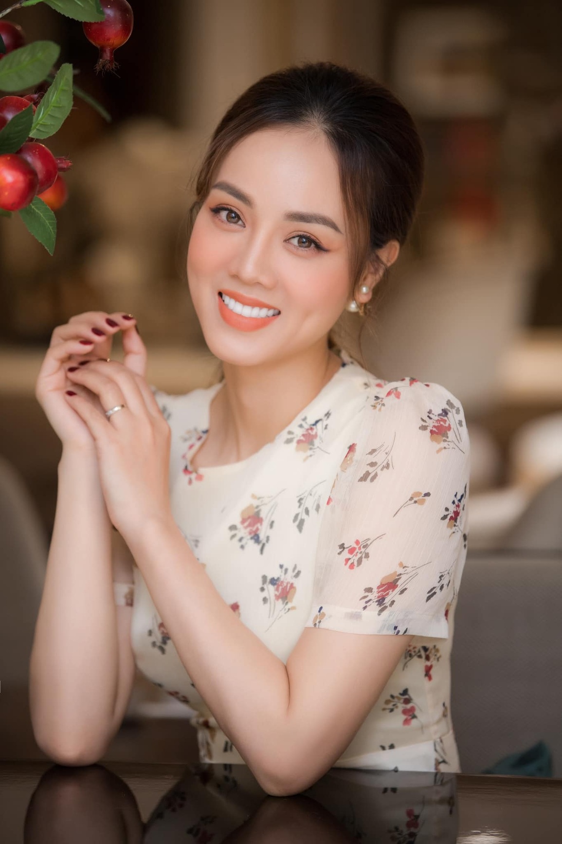 Vợ NSND Công Lý: Tôi đi chăm chồng bị hỏi trẻ thế đã làm giúp việc - 4 Vợ NSND Công Lý: Tôi đi chăm chồng bị hỏi trẻ thế đã làm giúp việc - 4