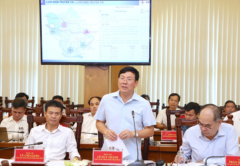 Chủ tịch Vĩnh Phúc yêu cầu nghiêm túc xử lý vi phạm đất đai - 1 Chủ tịch Vĩnh Phúc yêu cầu nghiêm túc xử lý vi phạm đất đai - 1