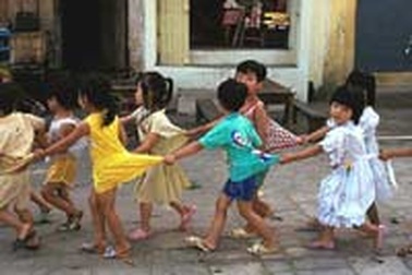 Chăm sóc sức khoẻ cho học sinh bán trú