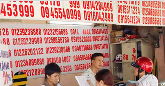 Nhà mạng không dẹp được SIM rác, tin rác thì phải thay người đứng đầu