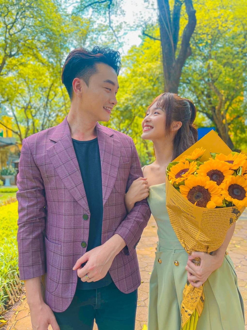 Diễn viên Trọng Lân kể chuyện bị Khả Ngân tát hơn 20 cái khi đóng phim - 2 Diễn viên Trọng Lân kể chuyện bị Khả Ngân tát hơn 20 cái khi đóng phim - 2