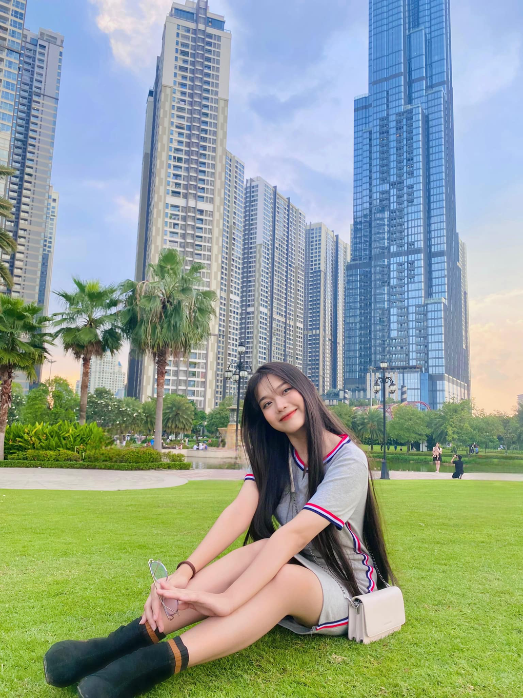 Hot girl SN 2004 nổi tiếng nhờ hát cover bằng giọng Quảng Nam - 5 Hot girl SN 2004 nổi tiếng nhờ hát cover bằng giọng Quảng Nam - 5