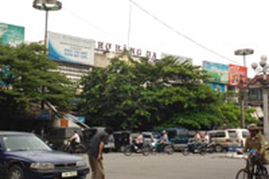 Xóa “trắng” chợ dân sinh, xây trung tâm thương mại