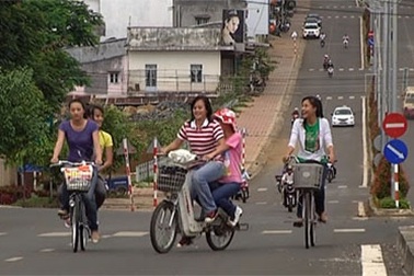 “Cà phê Hí mắt” - khát vọng tuổi hoa niên