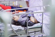 Vụ cháy quán ăn, 6 người thương vong: 2 cô gái nhảy lầu hiện ra sao?