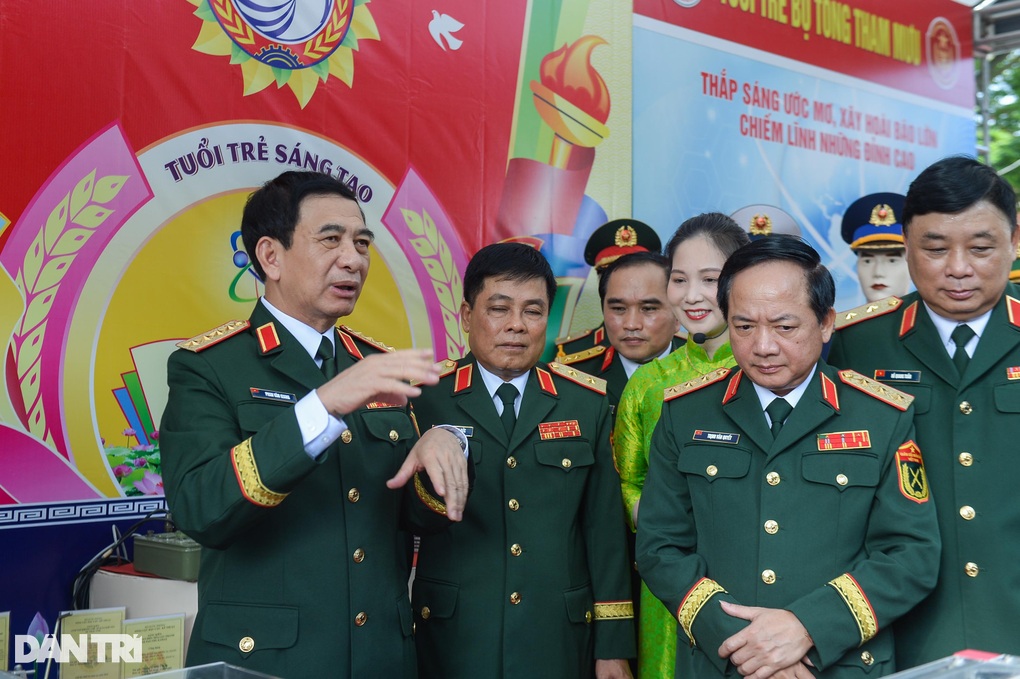 Đại tướng Phan Văn Giang: Từ năm 2025 xây dựng quân đội tinh nhuệ, hiện đại - 1 Đại tướng Phan Văn Giang: Từ năm 2025 xây dựng quân đội tinh nhuệ, hiện đại