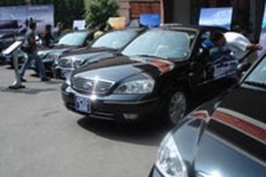 Lại huỷ đấu giá xe APEC