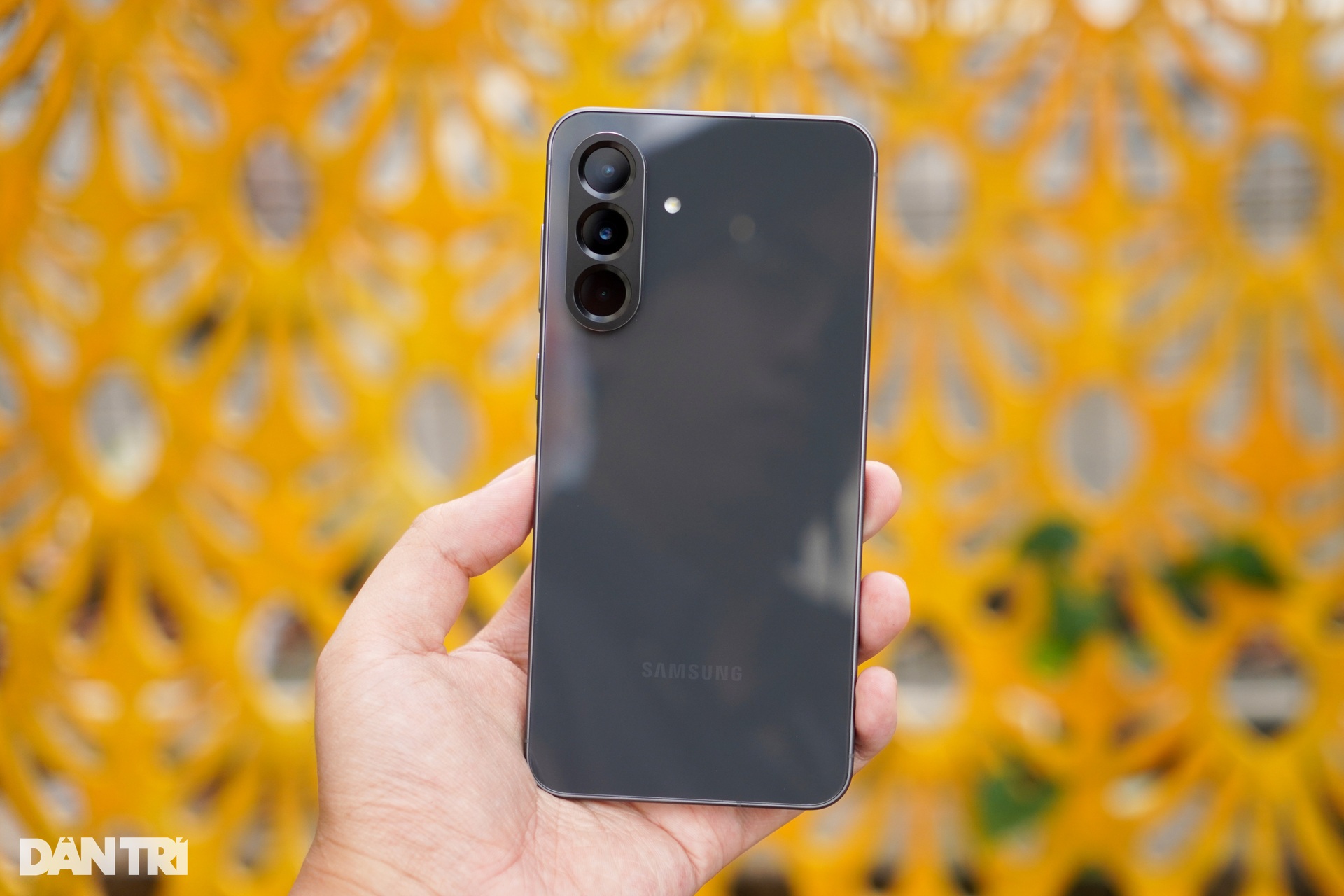 Đánh giá camera Galaxy A56 5G: Nhiều tính năng, hỗ trợ AI chỉnh sửa ảnh - 3