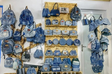 Giải quyết nỗi băn khoăn: Nên xử lý quần áo cũ như thế nào?