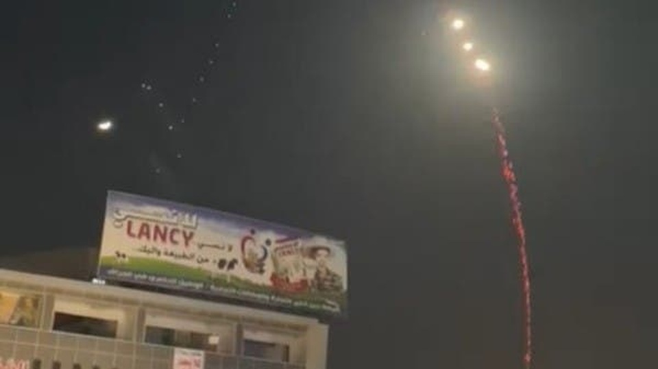8 quả rocket nhắm vào Đại sứ quán Mỹ tại Iraq, Baghdad rung chuyển - 1 8 quả rocket nhắm vào Đại sứ quán Mỹ tại Iraq, Baghdad rung chuyển - 1