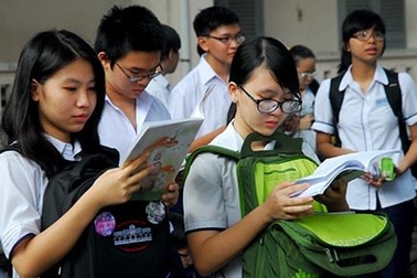 Chống tiêu cực = Siết đại học