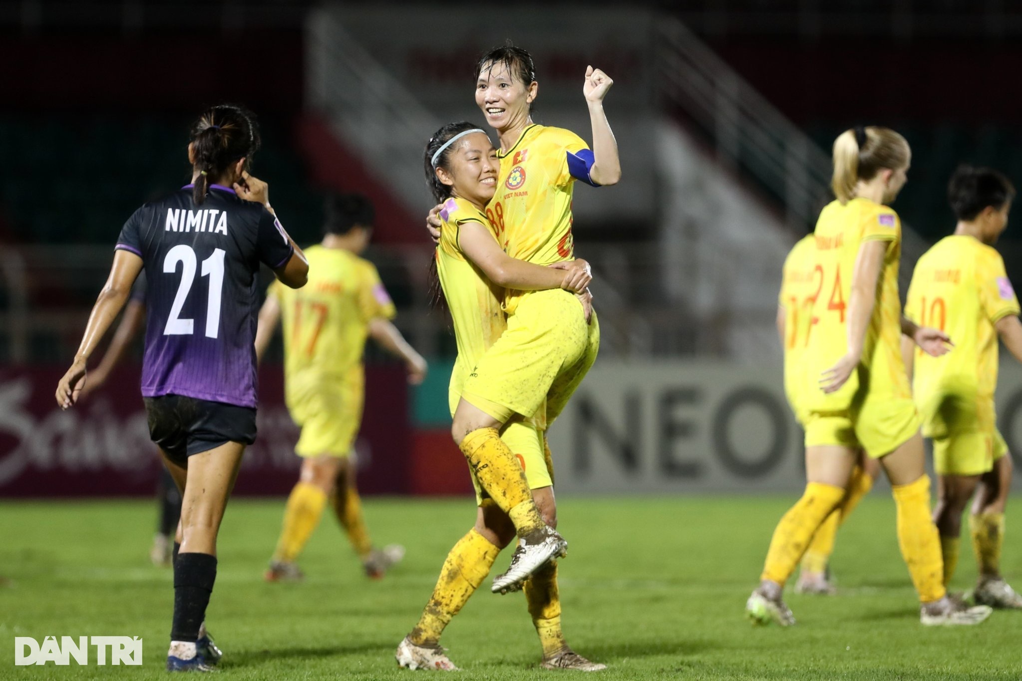 View - Người hùng futsal nữ Việt Nam: "Chiến thắng Thái Lan luôn rất ngọt ngào" | Báo Dân trí