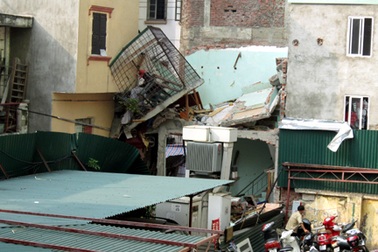 Hà Nội: Khởi tố vụ án nổ khí gas làm 2 cháu bé tử vong