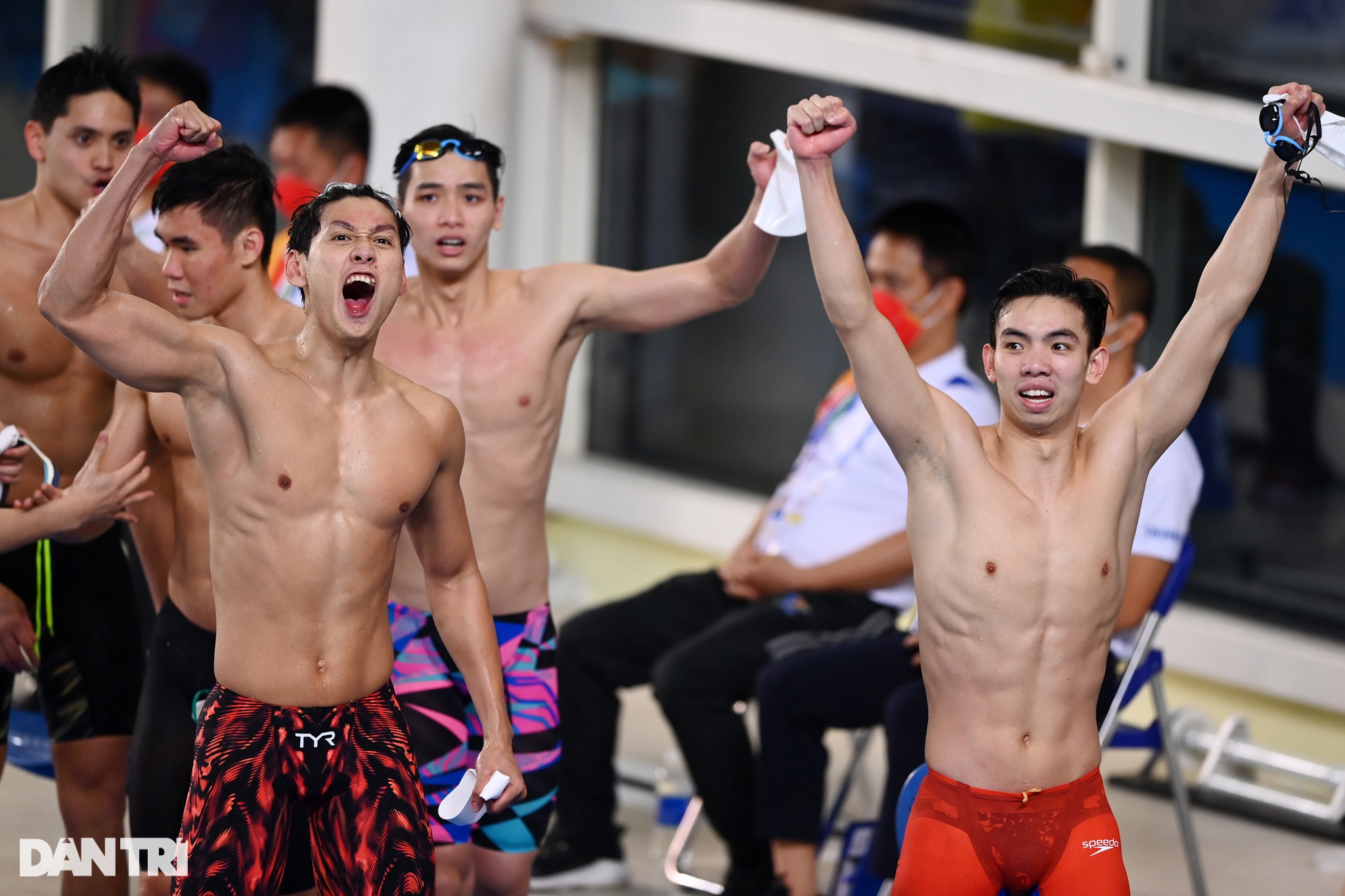 Khoảnh khắc đội bơi Việt Nam phá kỷ lục SEA Games thi 4x200m tiếp sức tự do - 17 Khoảnh khắc đội bơi Việt Nam phá kỷ lục SEA Games thi 4x200m tiếp sức tự do - 17