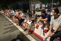 Có thật Hà Nội không thiếu chỗ học cho mọi sĩ tử thi lớp 10?