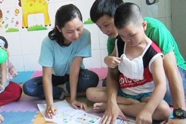 Việc khó có thanh niên: Những người trẻ “đánh thức” trẻ tự kỷ