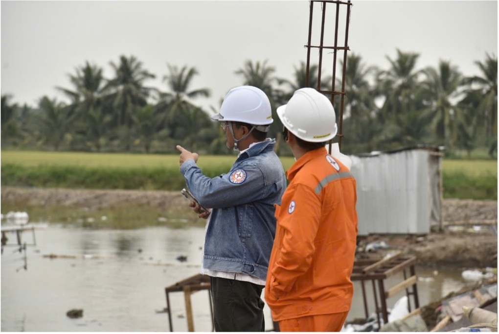 EVNSPC nỗ lực đóng điện loạt công trình trước kỳ nghỉ Tết Nguyên đán - 4 EVNSPC nỗ lực đóng điện loạt công trình trước kỳ nghỉ Tết Nguyên đán - 4