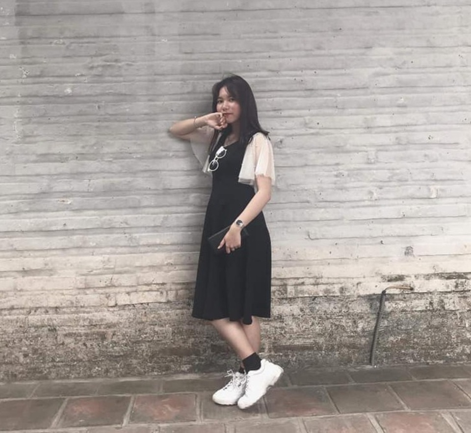 Nữ sinh 17 tuổi gây sửng sốt khi chọn lối đi... cải lương - 10