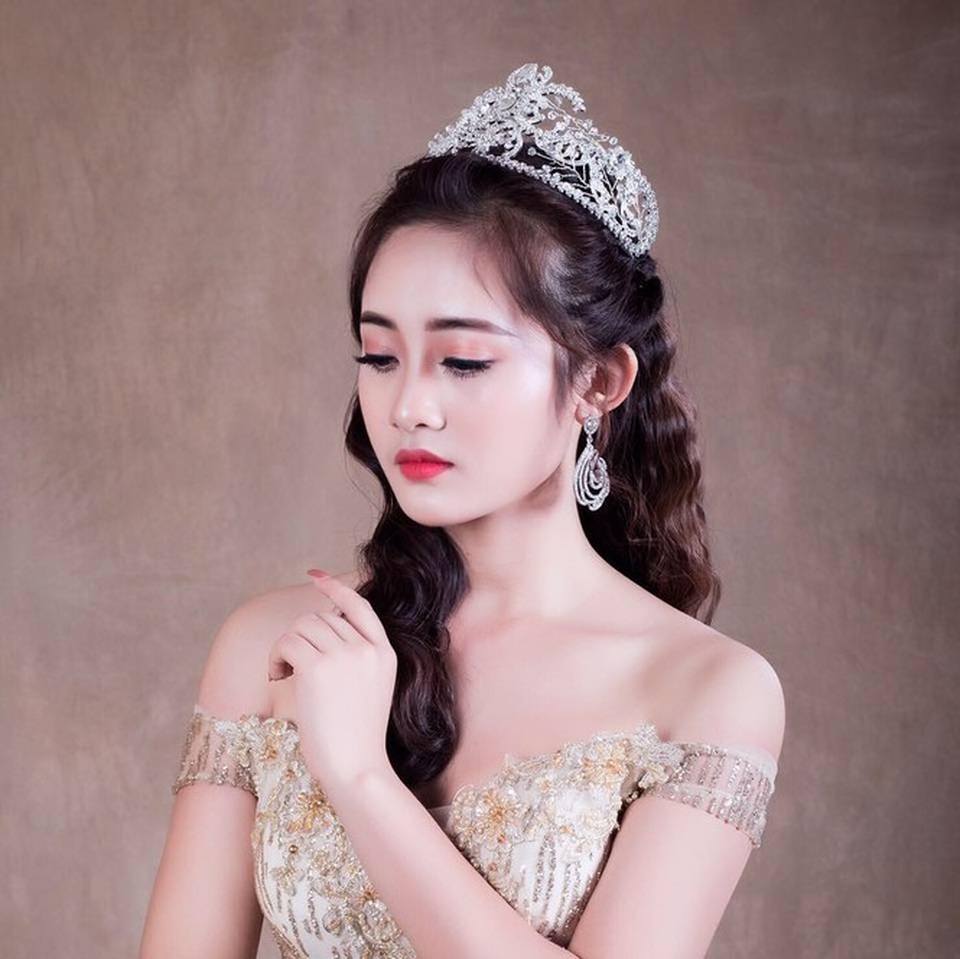 Hoa khôi Học viện Tài chính: Tôi hài lòng với cuộc sống hiện tại - 2 Hoa khôi Học viện Tài chính: Tôi hài lòng với cuộc sống hiện tại - 2